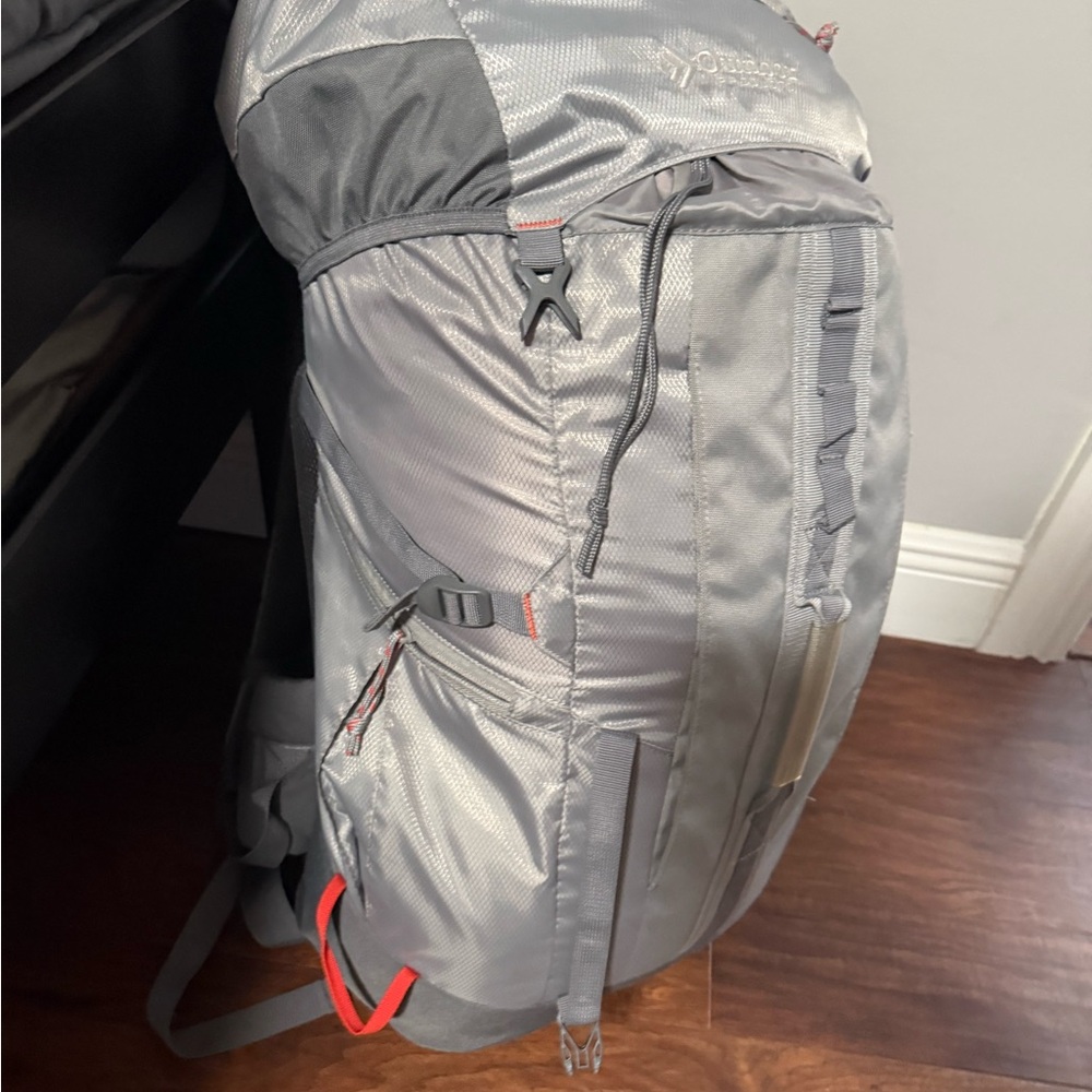 Gray camping Backpack with gear - Picture 2 of 7